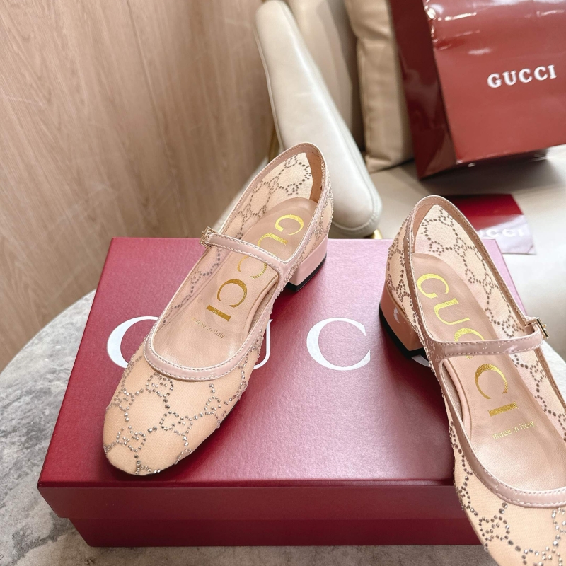 Gvc*1 flat shoes